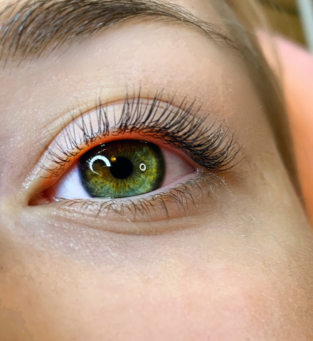 Lash lifting